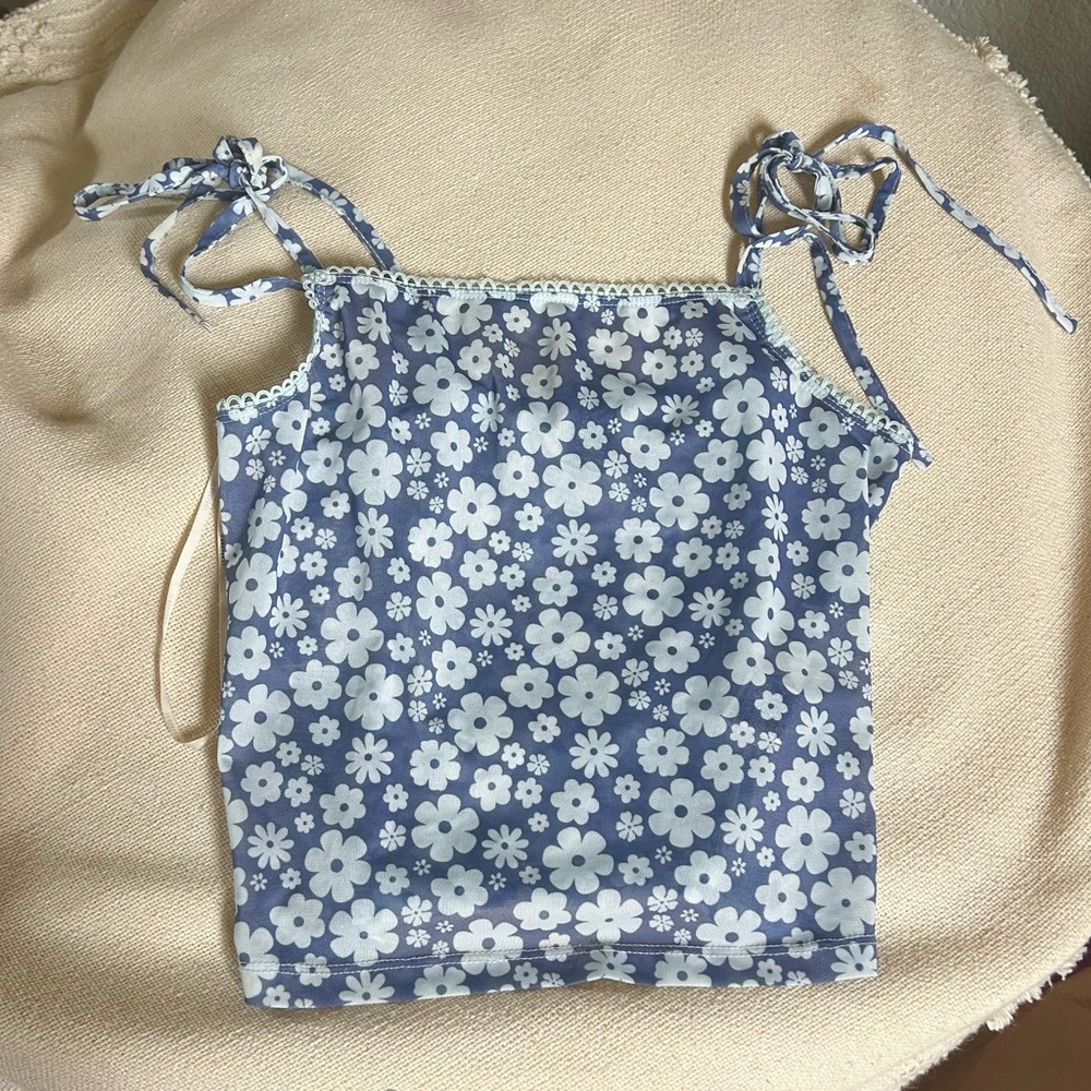 FREE WITH BUNDLE Cute Floral Sheer Tie Strap Crop Top